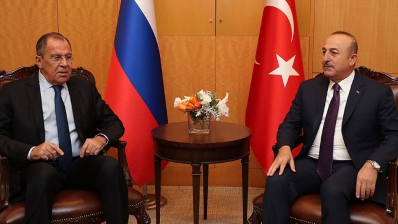 Bakan Çavuşoğlu Rusya Dışişleri Bakanı Lavrov ile telefonda görüştü