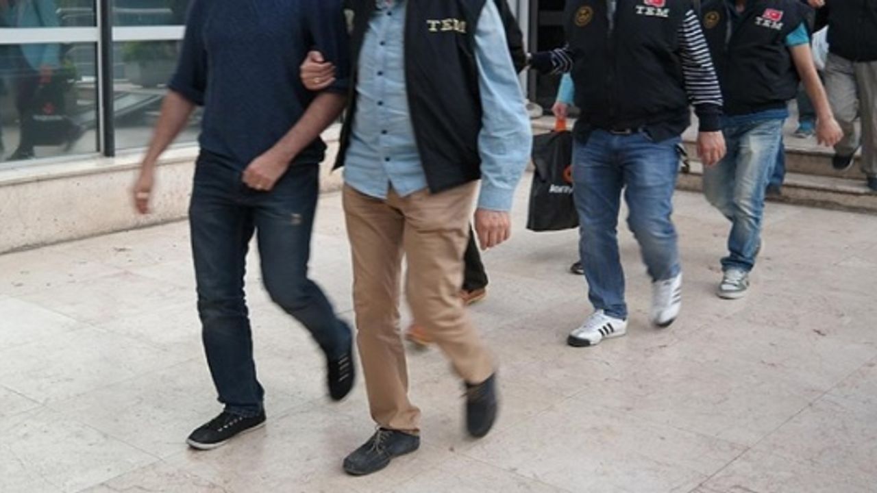 Erzincan'da FETÖ'ye mahrem imam operasyonunda 6 gözaltı