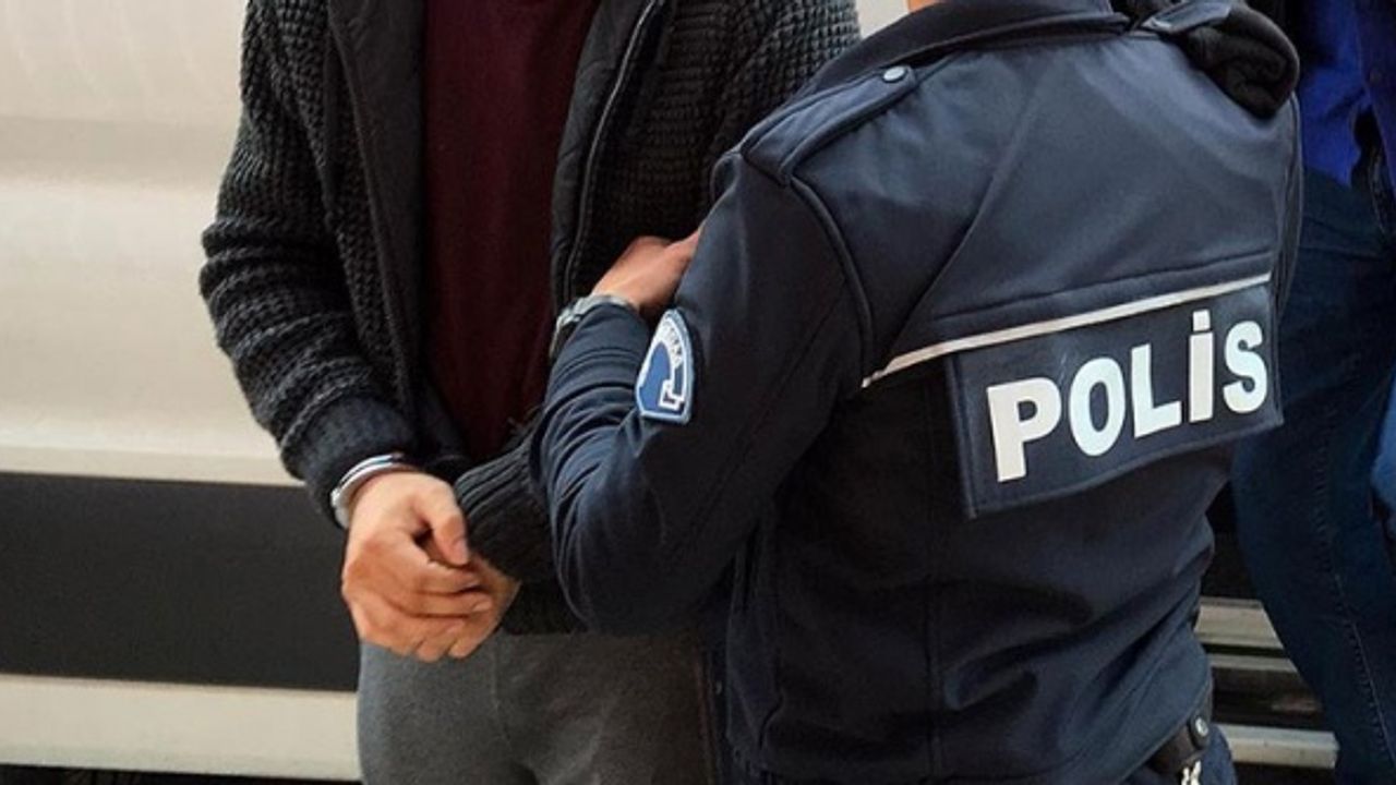 HDP ilçe eş başkanları gözaltına alındı