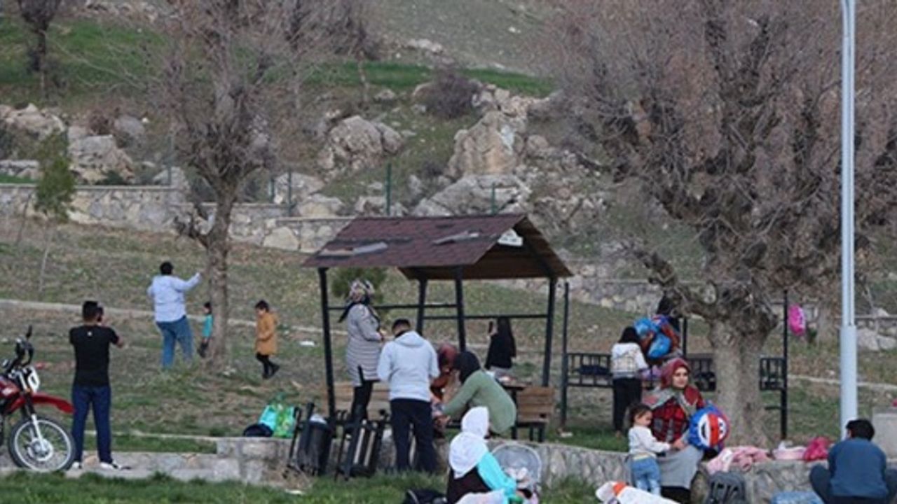 En az vaka olan Şırnak'ta, piknik alanları doldu