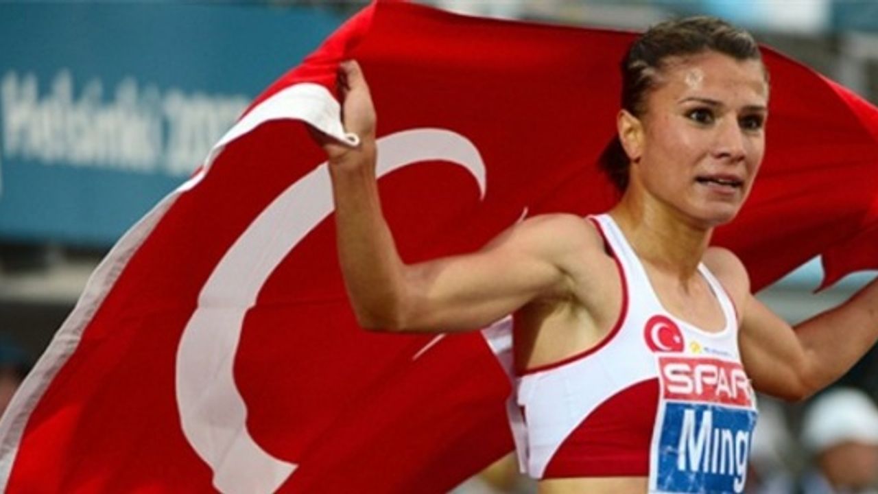 Atletizmde ilk altın madalya alan Süreyya Ayhan, beden eğitimi öğretmeni olarak atandı