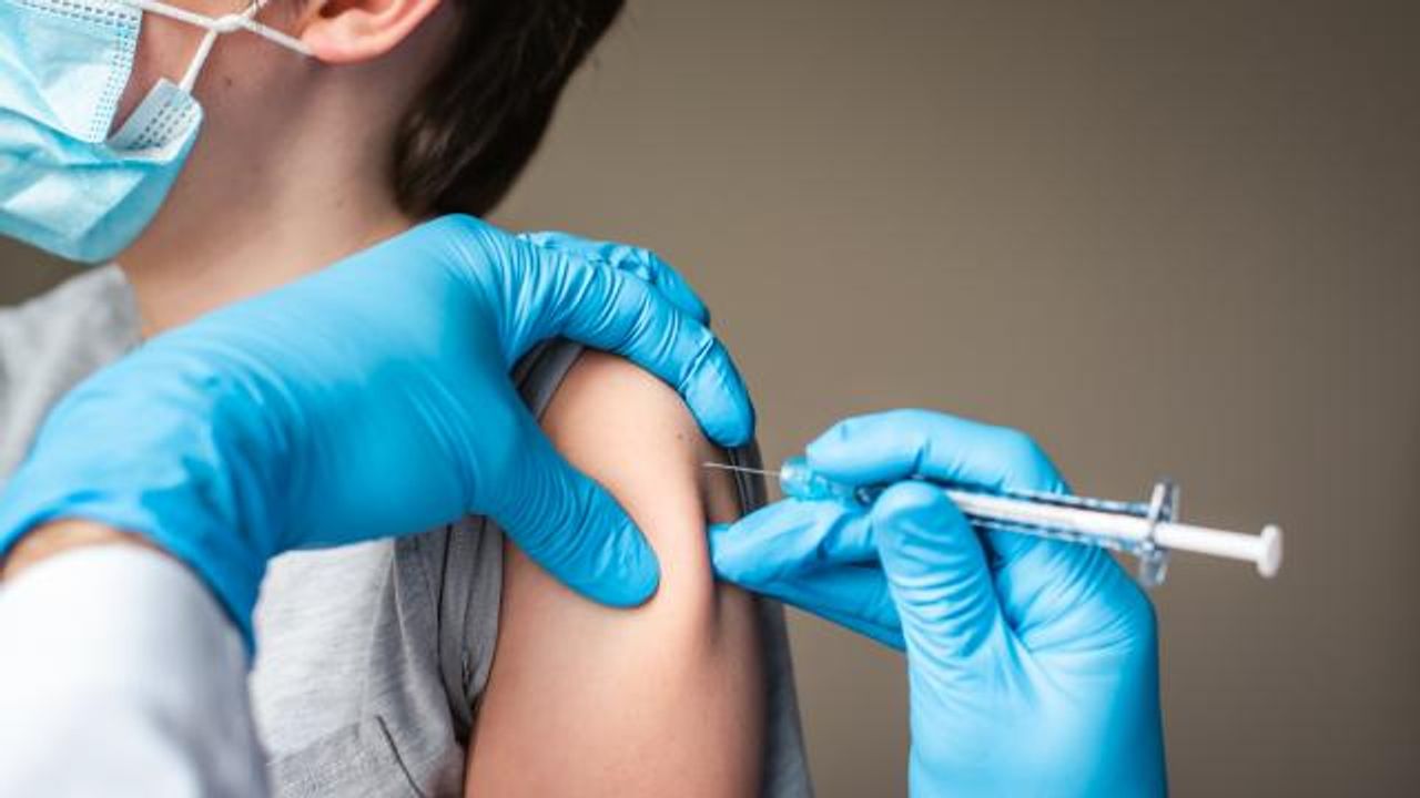 Yeni dalga yaklaşıyor , aşıya direnenler faciaya sürüklüyor