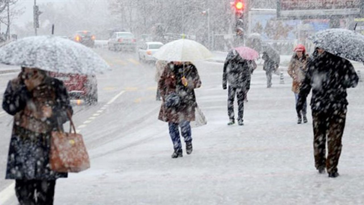 Meteoroloji'den art arda uyarılar: Zirai don, çığ tehlikesi, kuvvetli yağış