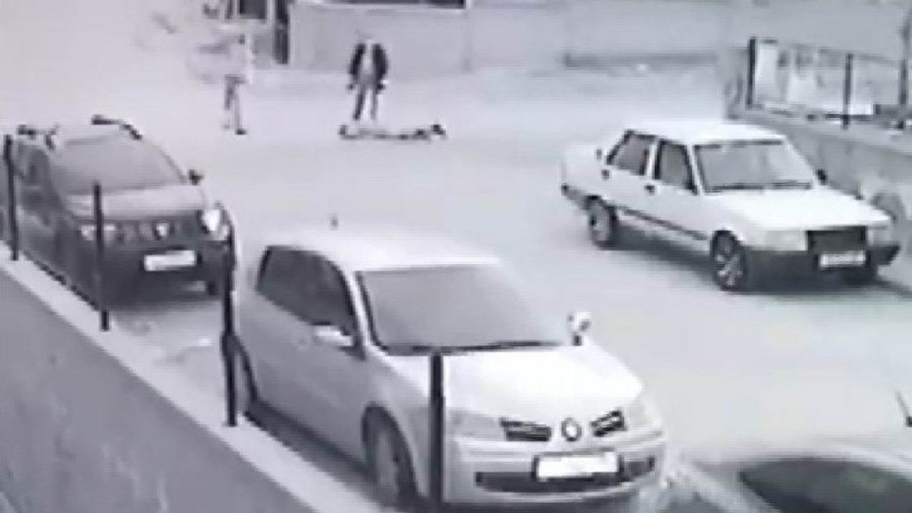 Konya'da sokak ortasındaki cinayet anı kamerada