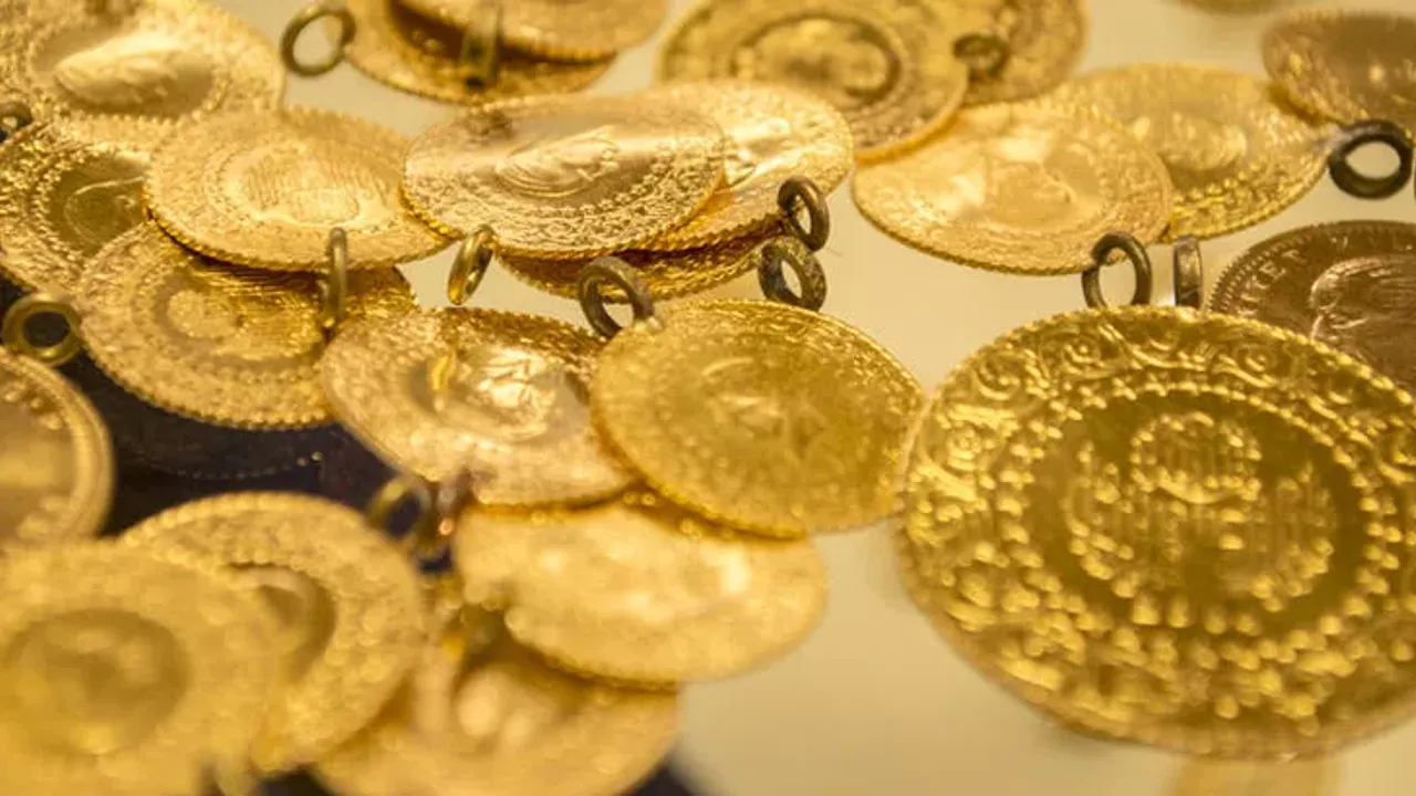 Altın fiyatlarında büyük düşüş! Altın ile ilgili peş peşe açıklamalar! Yıl sonu altın fiyatıyla ilgili son dakika tahmini! Gram altın, çeyrek altın, yarım altın, tam altın...