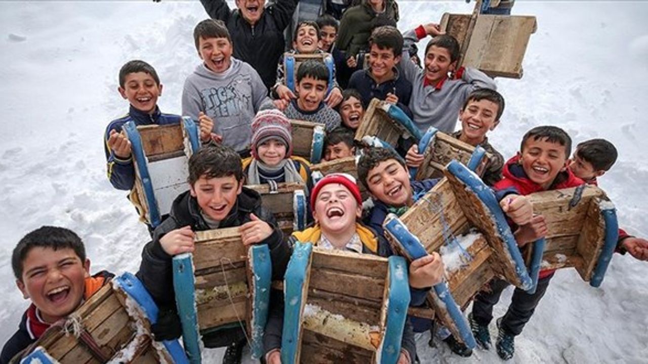 Trabzon'da okullarda kar tatili