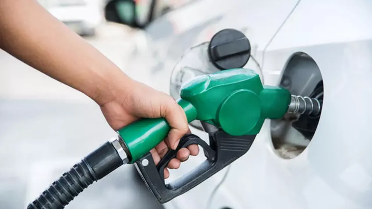 Benzin fiyatı düşecek mi? Benzin fiyatları fiyatları ne kadar olacak? Benzin indirimi ne zaman?