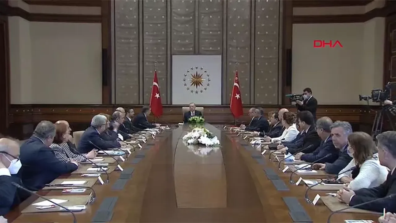 Bilim Kurulu toplantısı sonrası Cumhurbaşkanı Erdoğan açıkladı: Maske yasağı kalktı