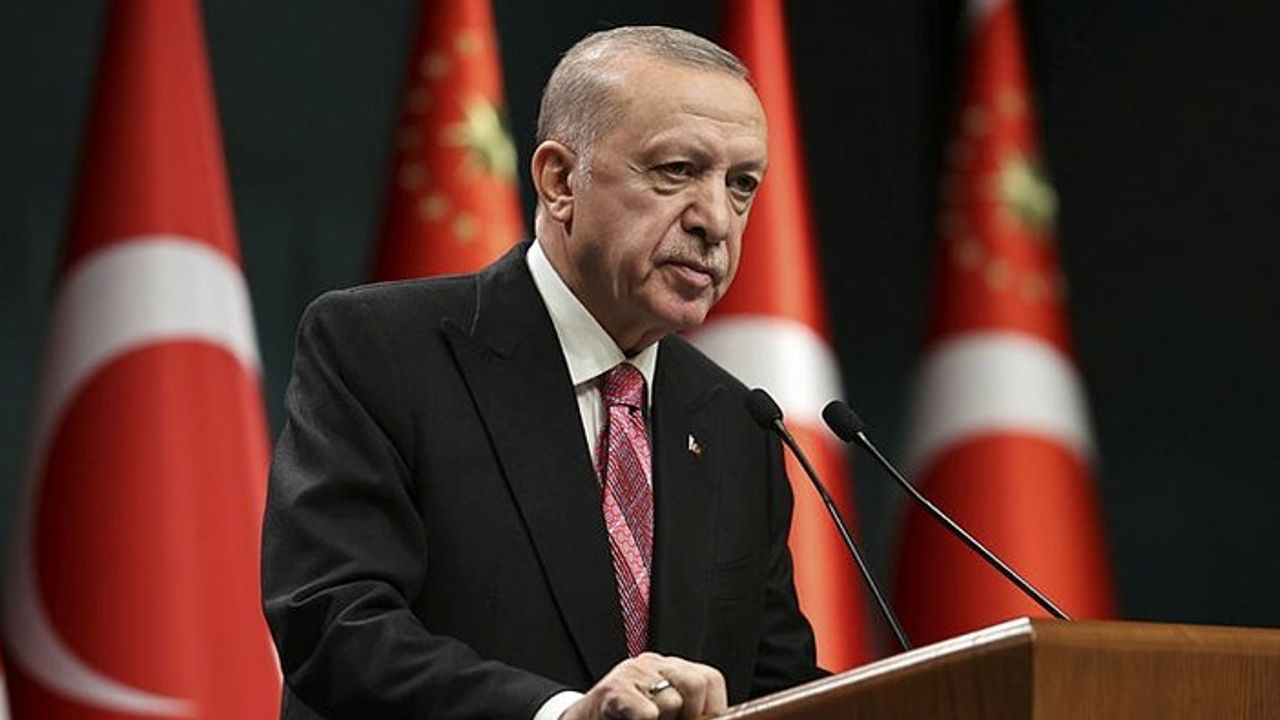Emekli bayram ikramiyesi zammı ne kadar olacak? Başkan Erdoğan Kabine'yi topluyor...
