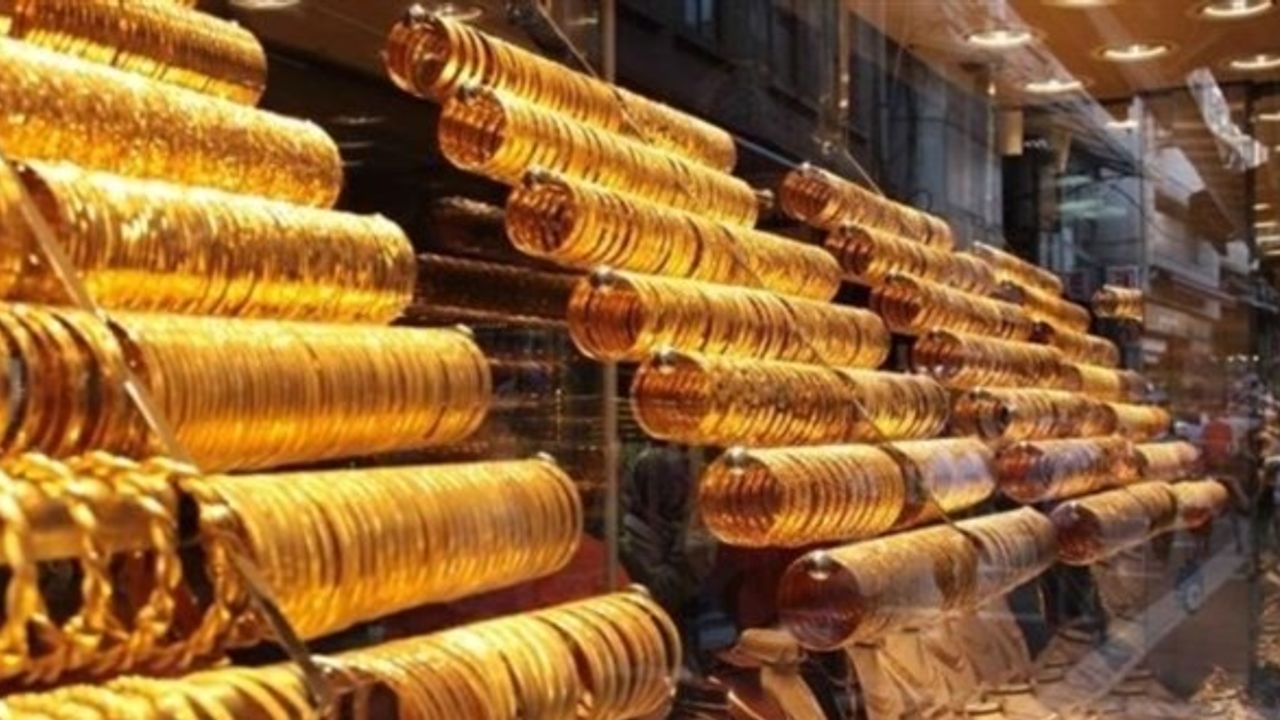 Altının gram fiyatı 922 lira seviyesinden işlem görüyor
