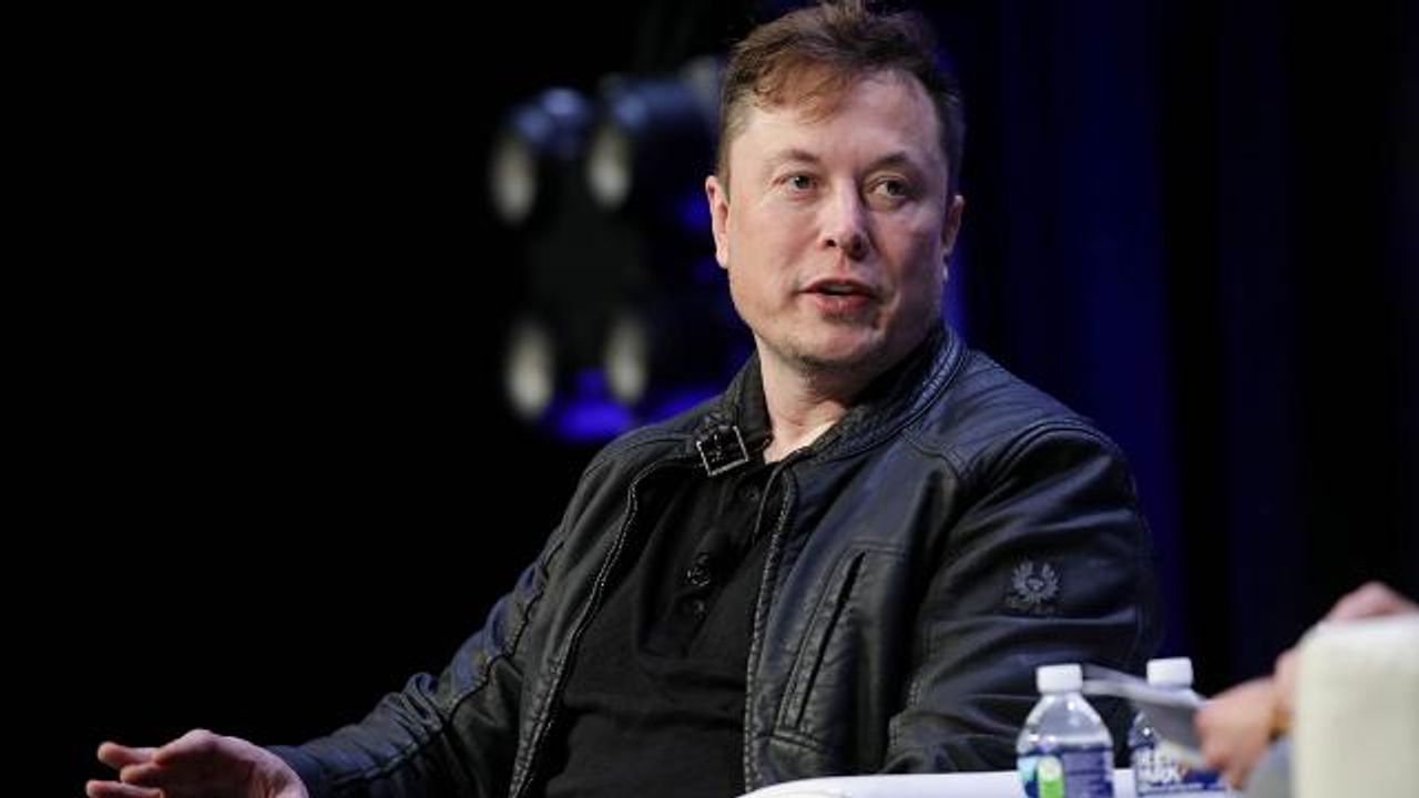 Elon Musk, Twitter'ın tamamına talip oldu
