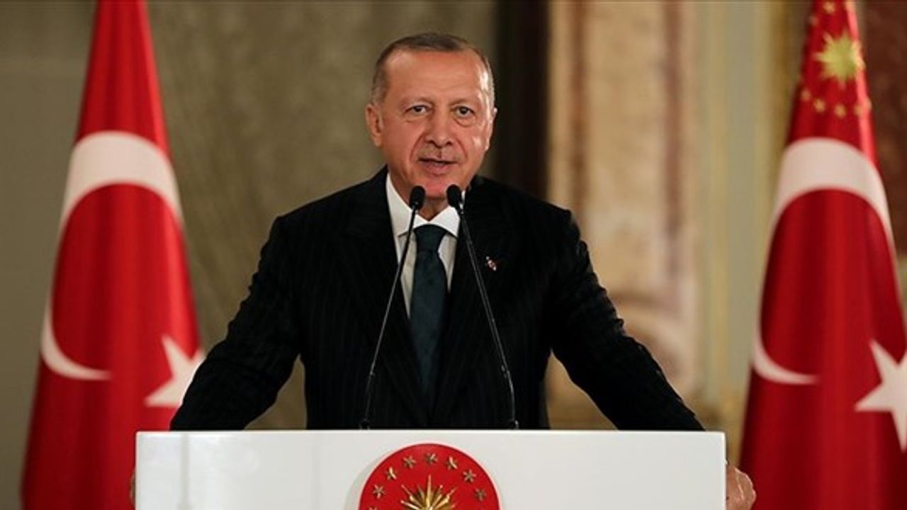 Erdoğan: Sanatçılarımızın emeğine sahip çıkıyoruz