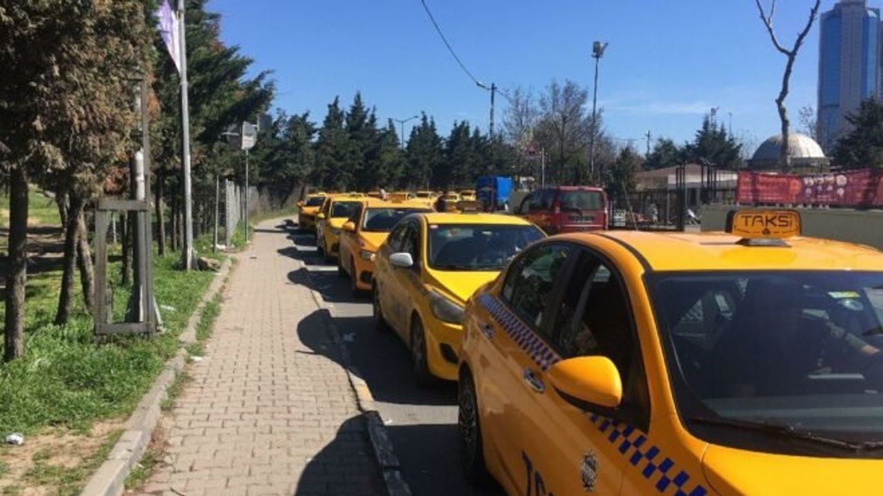 İstanbul’da taksilerin zam kuyruğu sürüyor