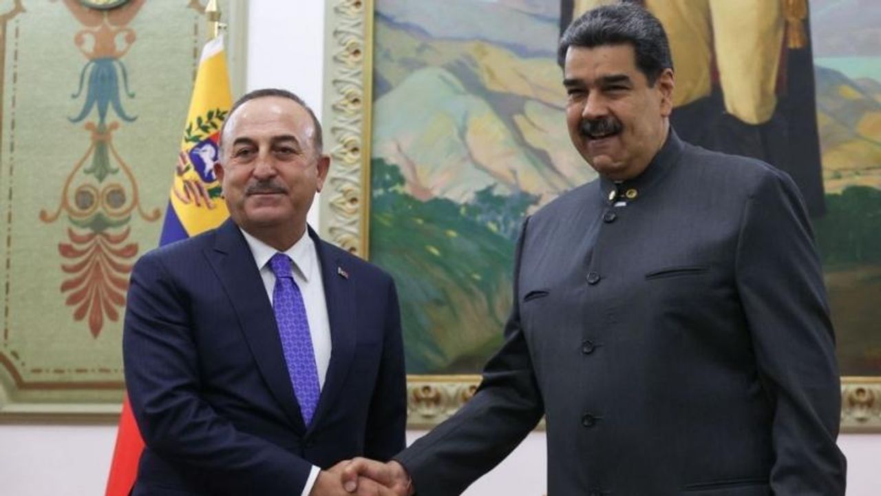 Çavuşoğlu Venezuela Devlet Başkanı Maduro ile görüştü