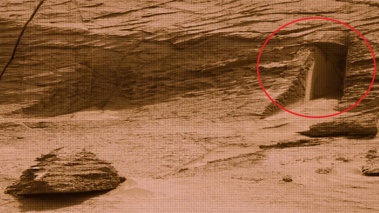 Mars’taki gizemli kapı'nın sırrı ne ?