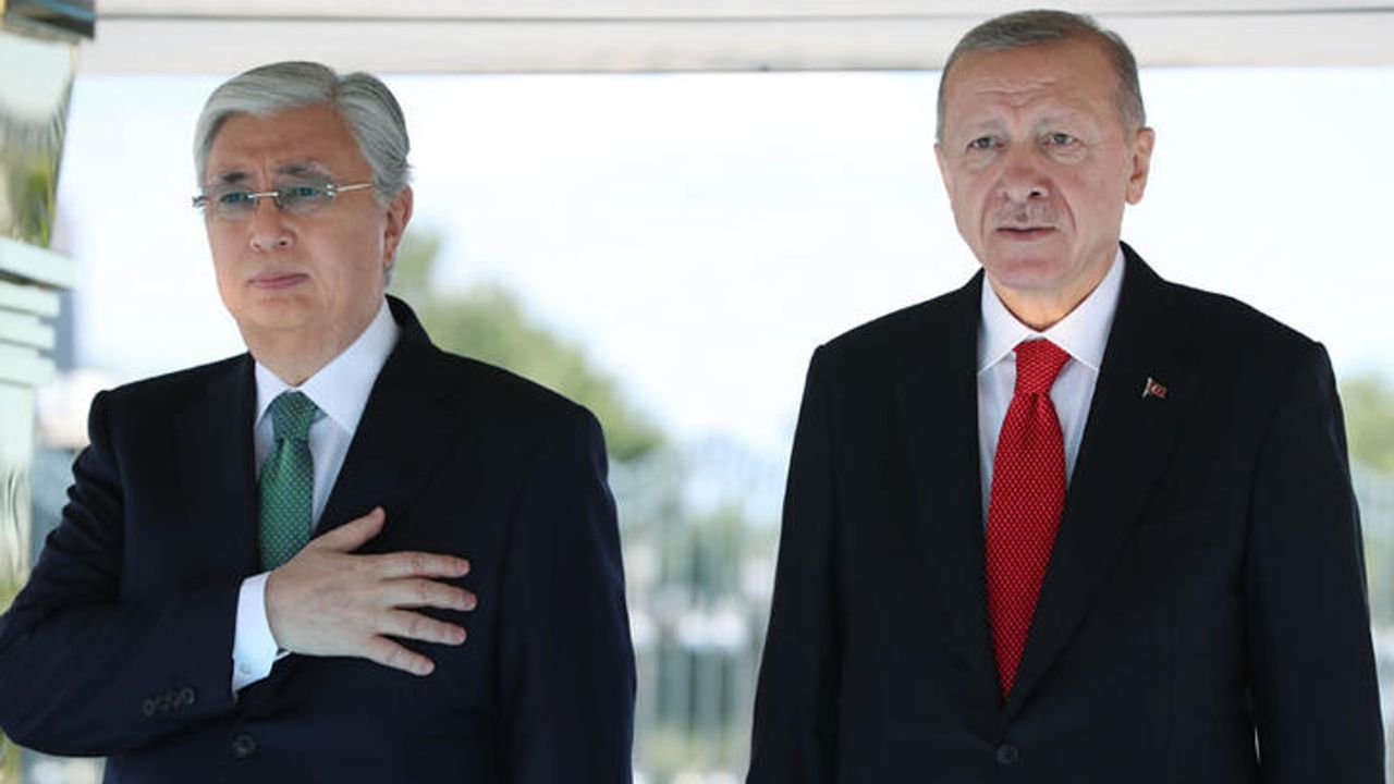Cumhurbaşkanı Erdoğan, Kazak mevkidaşını resmi törenle karşıladı