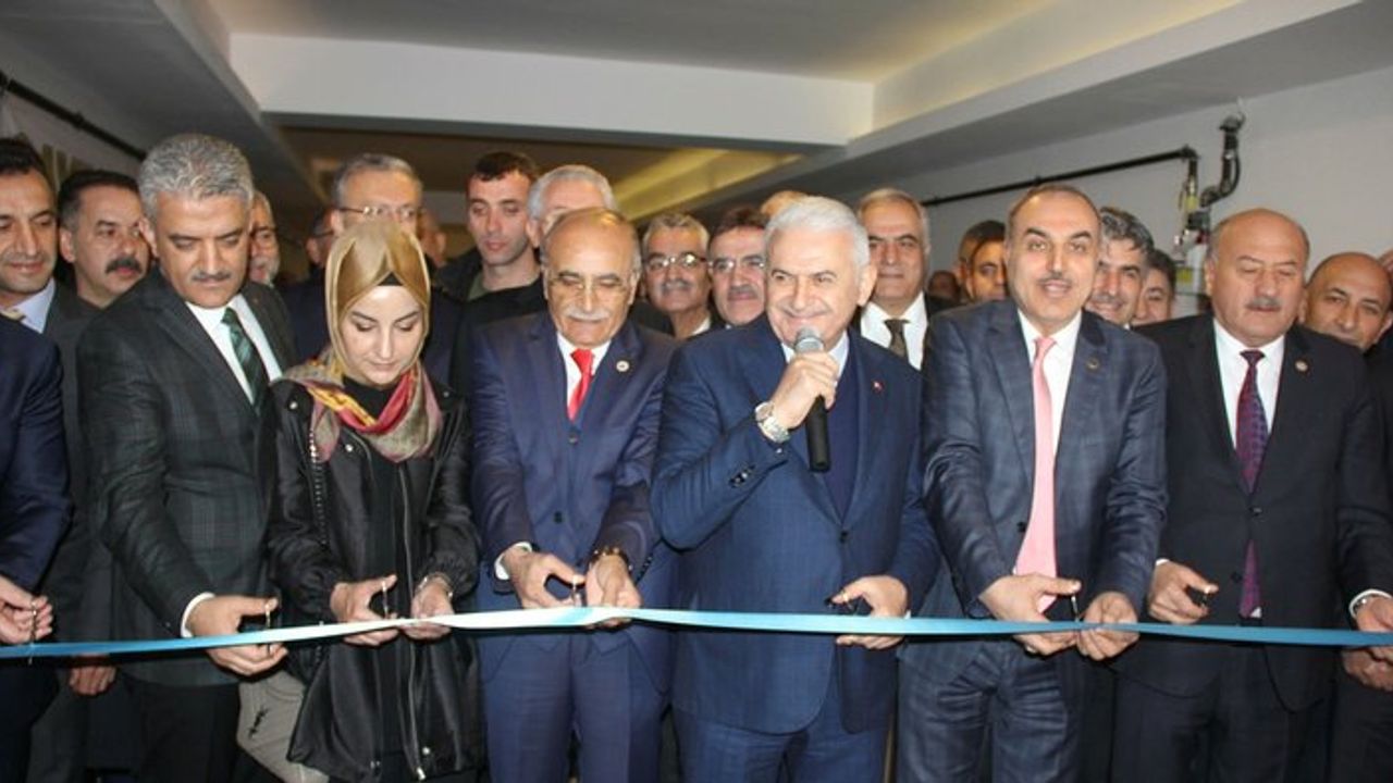 AK Parti Genel Başkanvekili Yıldırım, ERSİAD Erzincan Şubesi'nin açılışını yaptı