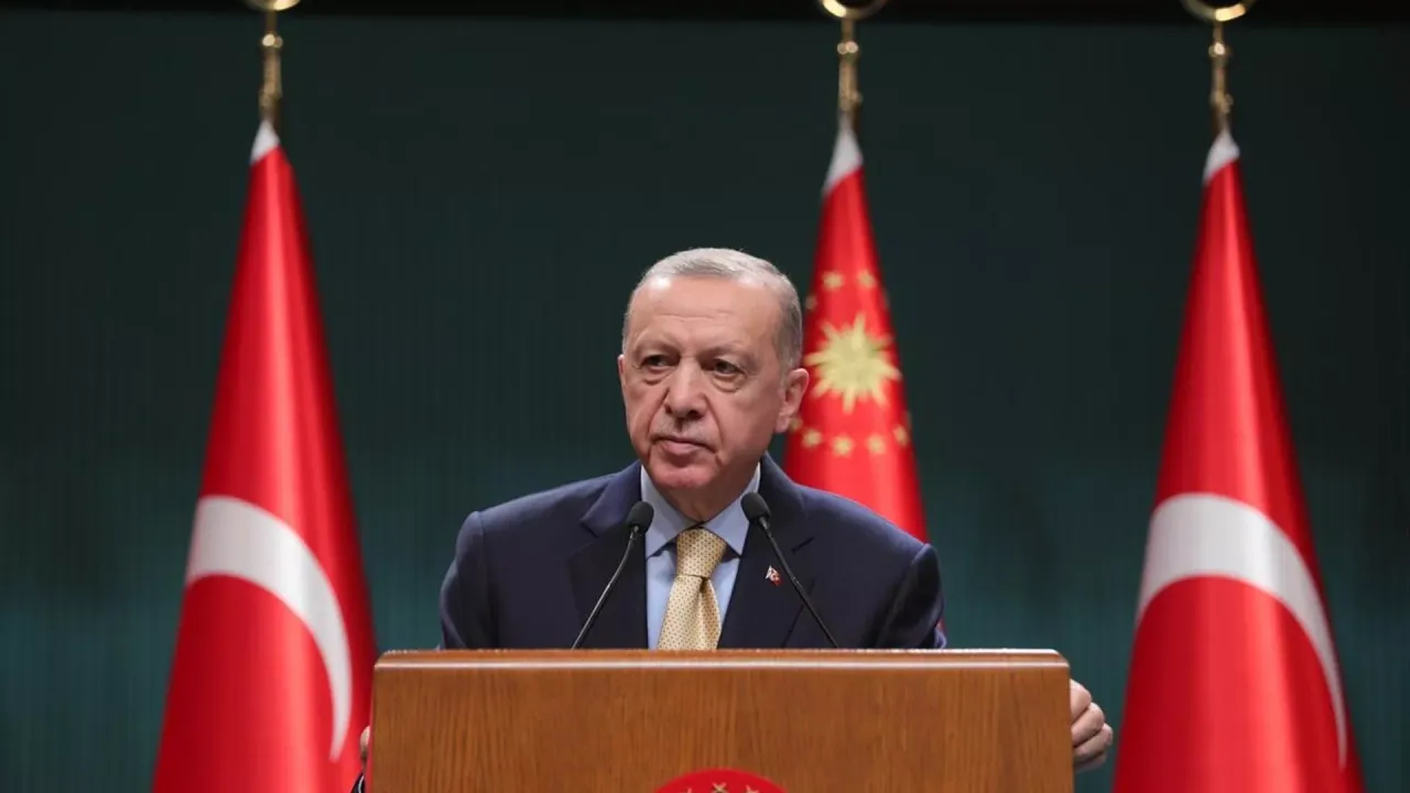 Cumhurbaşkanı Erdoğan: Yunanistan'ın kendisine çeki düzen vermesi halinde planlar, yol haritamızı çizeriz