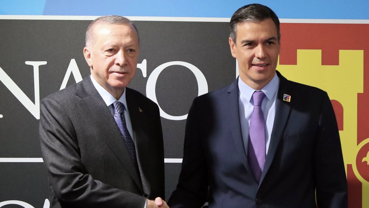NATO Zirvesi'nde ikili temaslar: Erdoğan, İspanya Başbakanı Sanchez ile görüştü