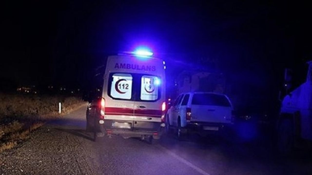Adana'da eşler arasındaki kavgayı ayırmak isterken bıçaklanan kişi öldü