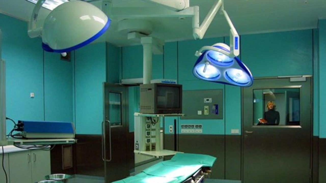 Özel bir hastanede anestezi teknikeri olan kadın ameliyathanede ölü bulundu