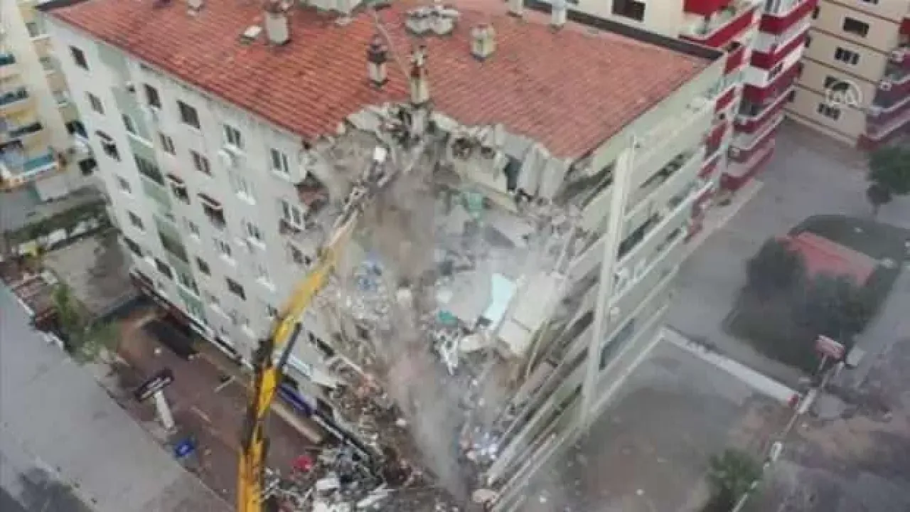 Bakanlık duyurdu: Binaların yıkılmasıyla ilgili yönetmelik 1 Temmuz itibariyle yürürlüğe giriyor