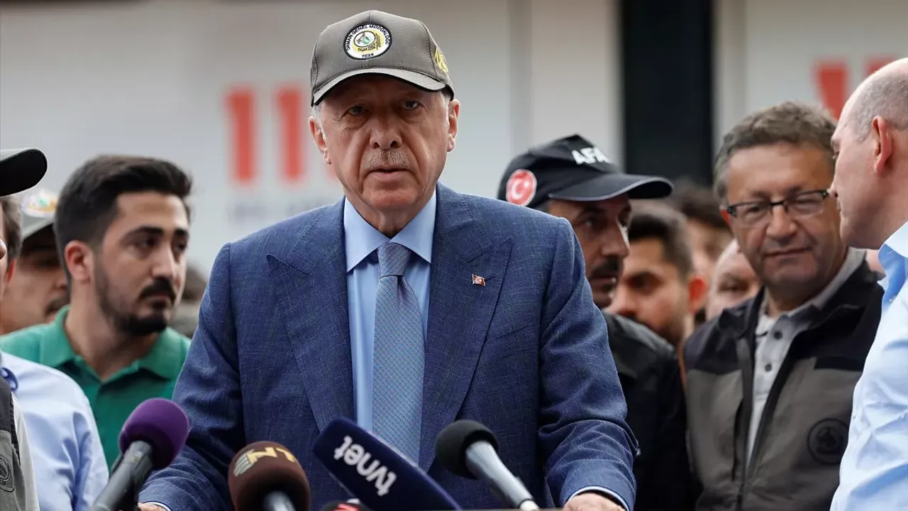 Cumhurbaşkanı Erdoğan Marmaris'teki yangın bölgesinden açıklamalarda bulunuyor