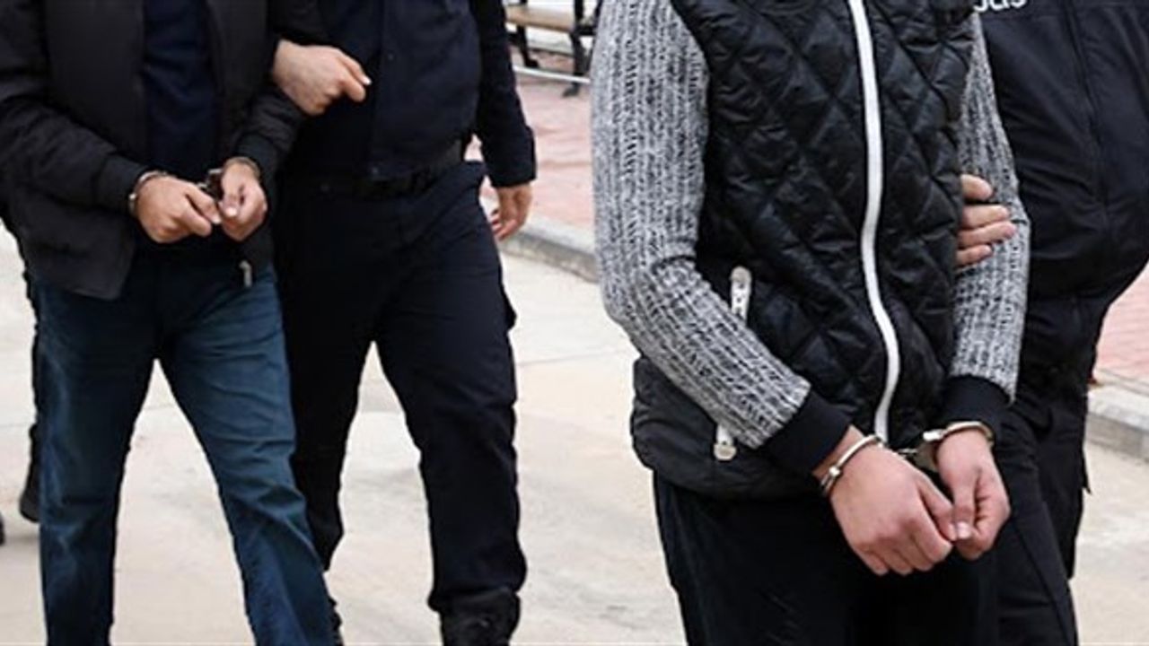 Konya'da husumetli oldukları genci silahla öldüren 2 zanlı tutuklandı