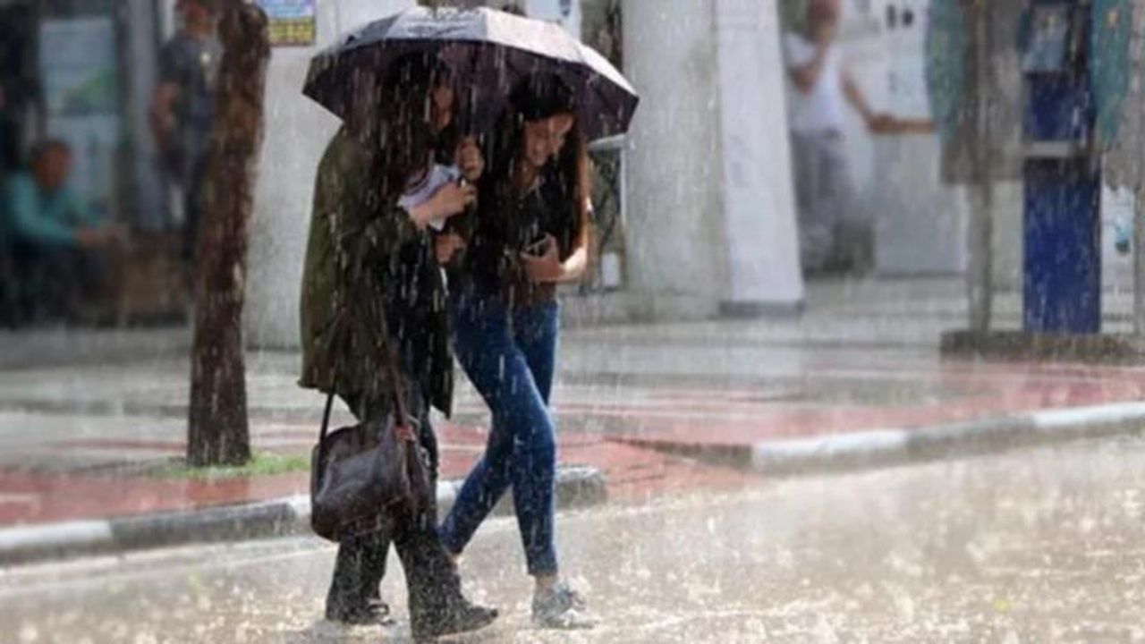Meteoroloji'den Ankara ve Eskişehir'e yağış uyarısı
