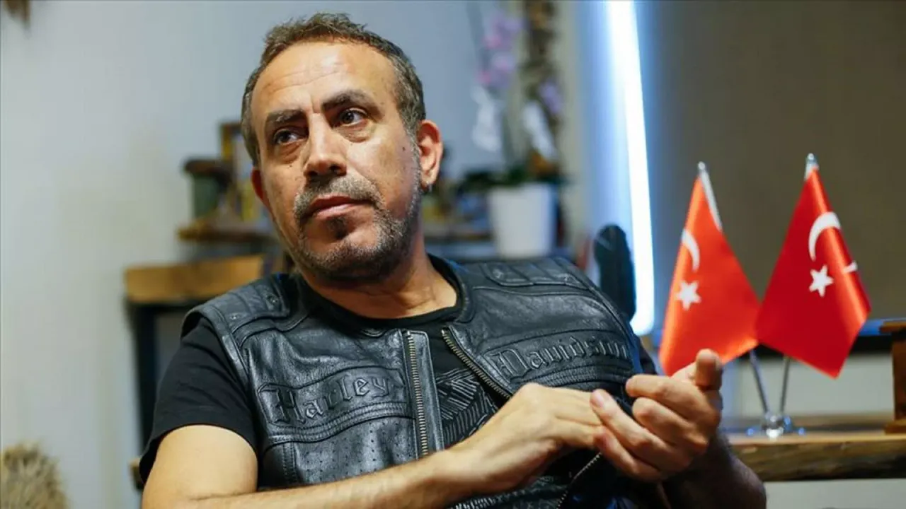 Haluk Levent, bursu geç yattığı için AHBAP'ı CİMER'e şikayet eden gence seslendi