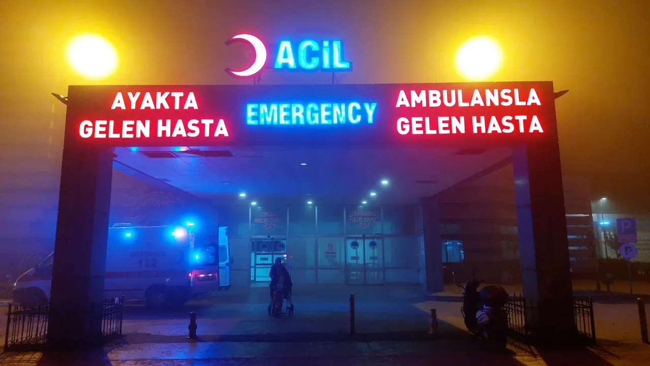 Nevşehir'de korkunç kaza! Turistleri taşıyan minibüs kaza yaptı: 14 kişi yaralandı