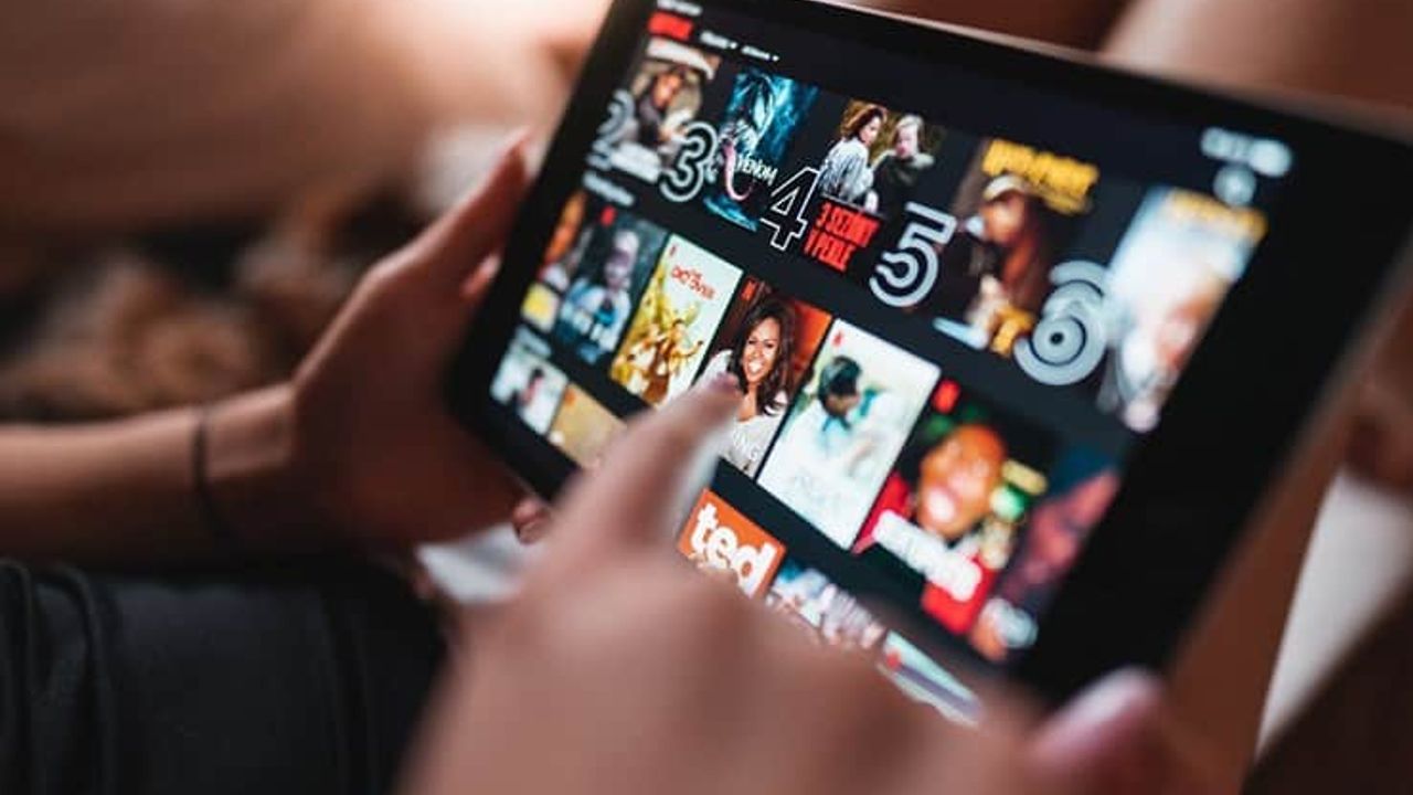 Netflix'te yeni dönem: Reklamlı üyelik