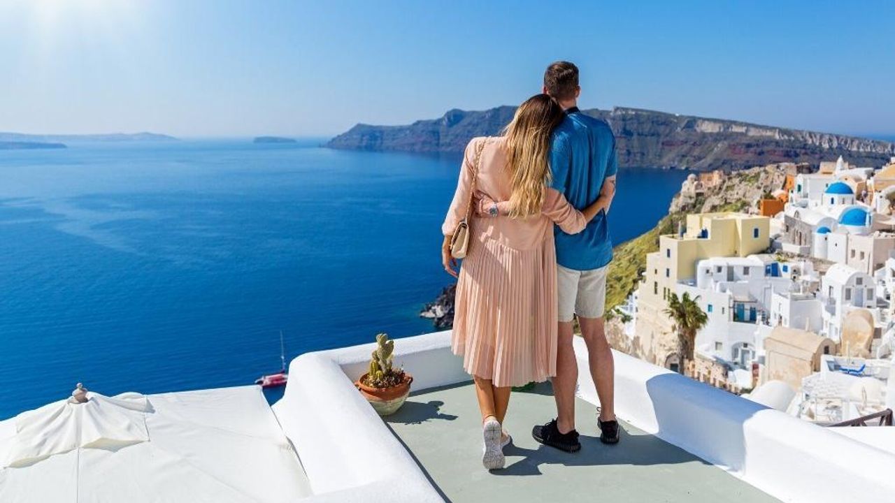Yunanistan'dan tatile gidecek vatandaşlarına 150 Euro