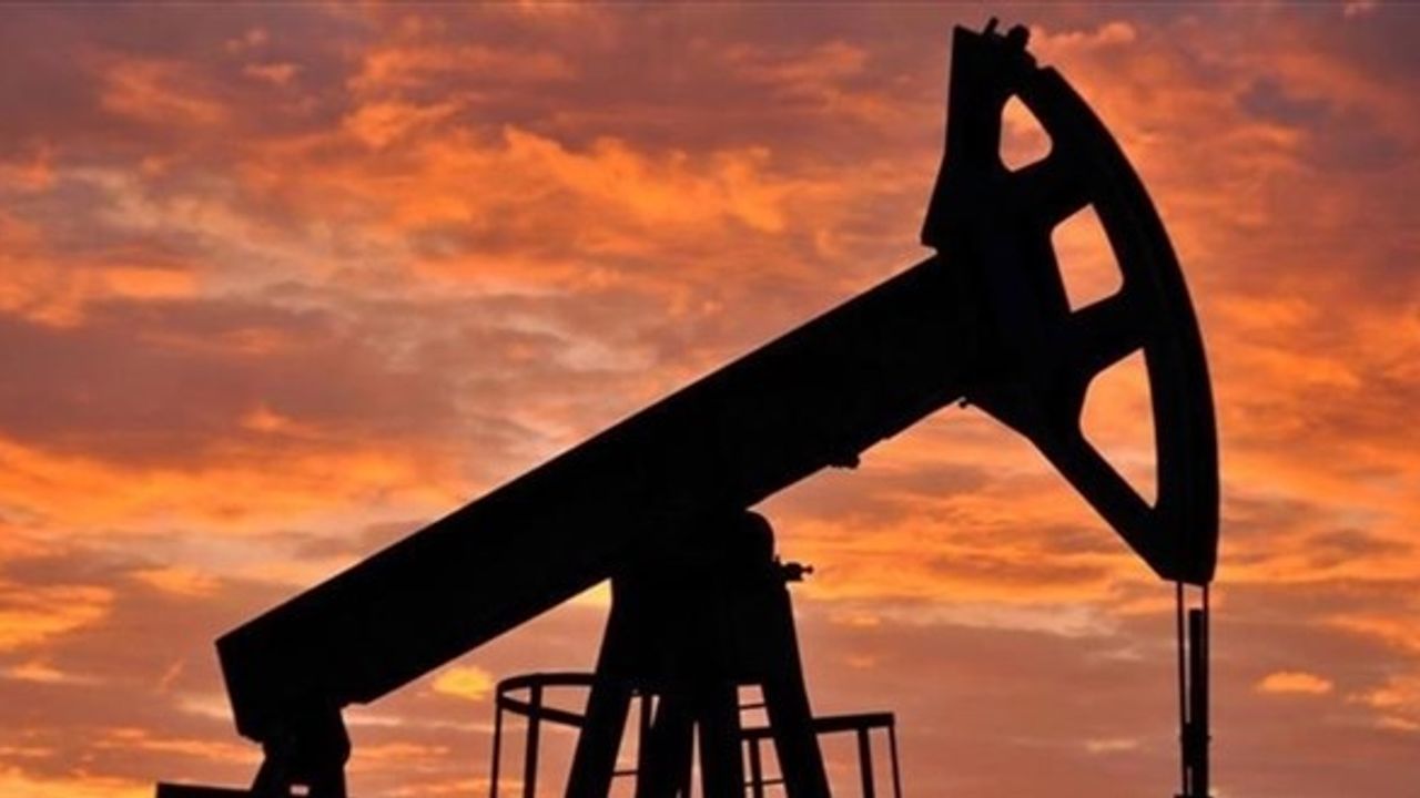 Brent petrolün varil fiyatı 105,12 dolar