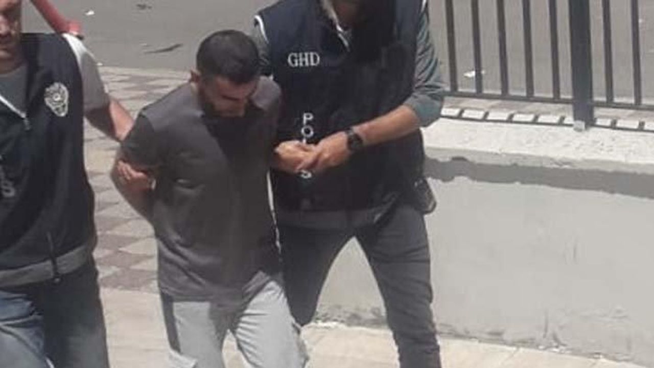 2 lise öğrencisini taciz eden şahıs tutuklandı