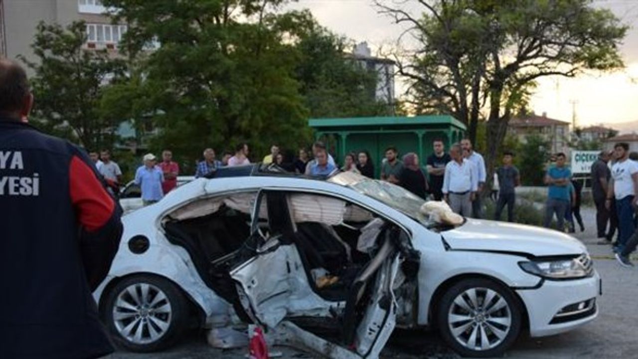 Konya'da korkunç kaza: 15 kişi yaralı