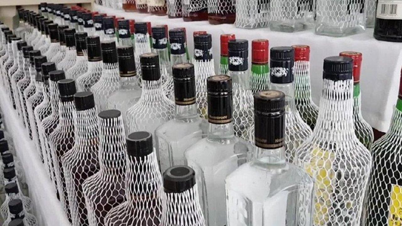 Bir sahte alkol vakası da Hindistan'dan! 38 kişi öldü