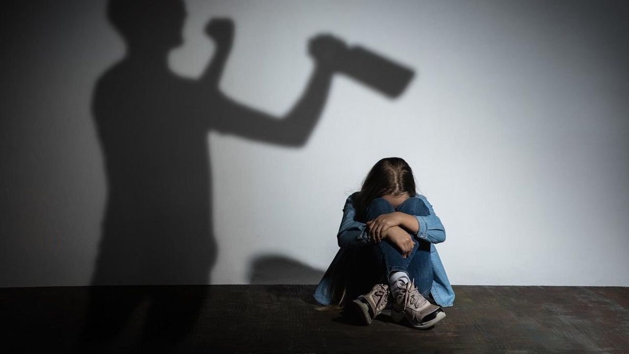 14 yaşındaki kızına tecavüz etmişti! Cezası belli oldu