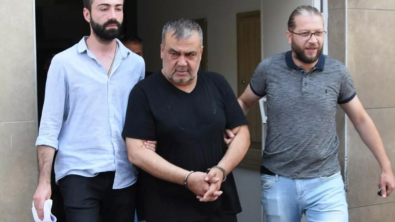 5 kişiyi yaralayan Şarkıcı Metin Işık ve oğlu tutuklandı