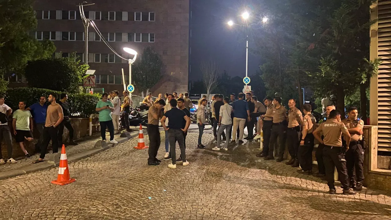 İstanbul'da sokak düğünü ihbarına giden bekçilere saldırdılar! 1 bekçi hayatını kaybetti