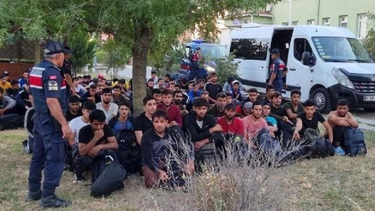 Kırklareli’nde kaçak göçmen operasyonu: 88 kişi yakalandı