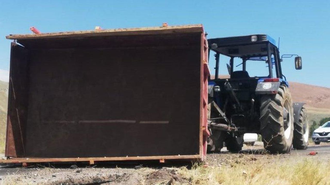 Sivas’ta tarım işçilerini taşıyan traktör devrildi: 23 kişi yaralandı