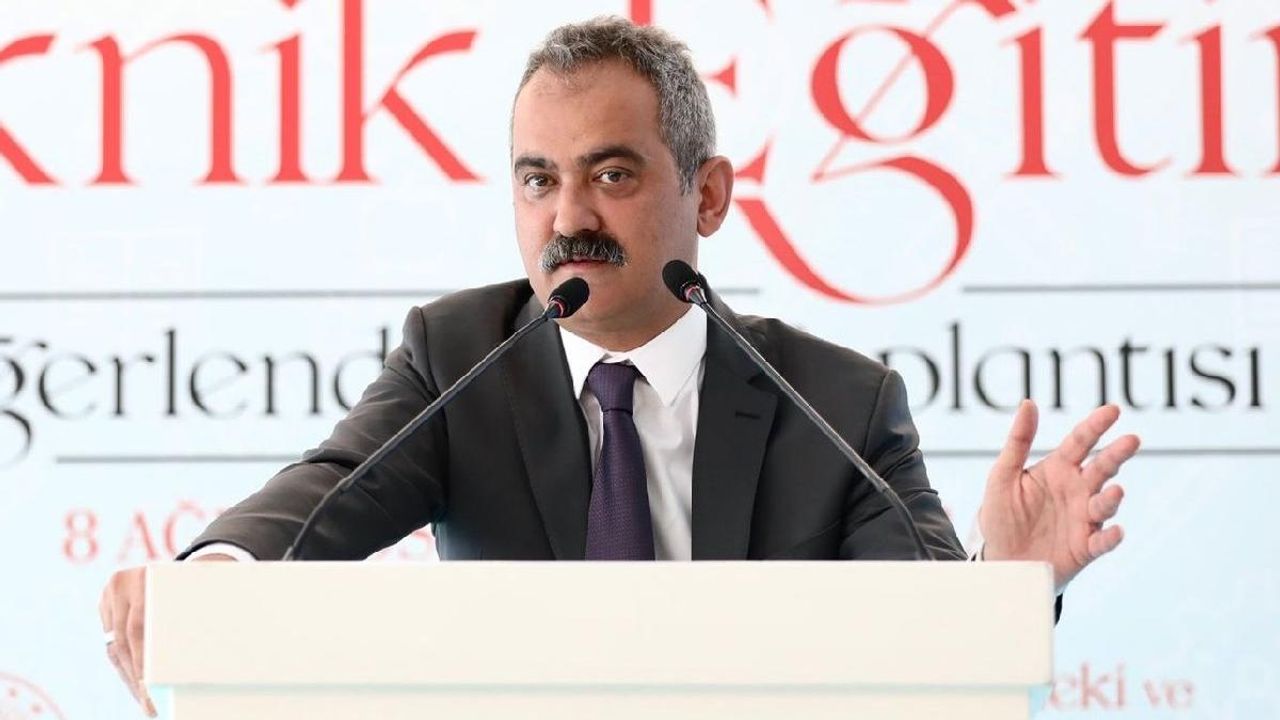 Milli Eğitim Bakanı Mahmut Özer’den zorunlu bağış açıklaması