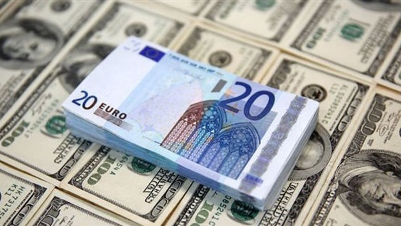Euro-dolar yine parite seviyesine geldi