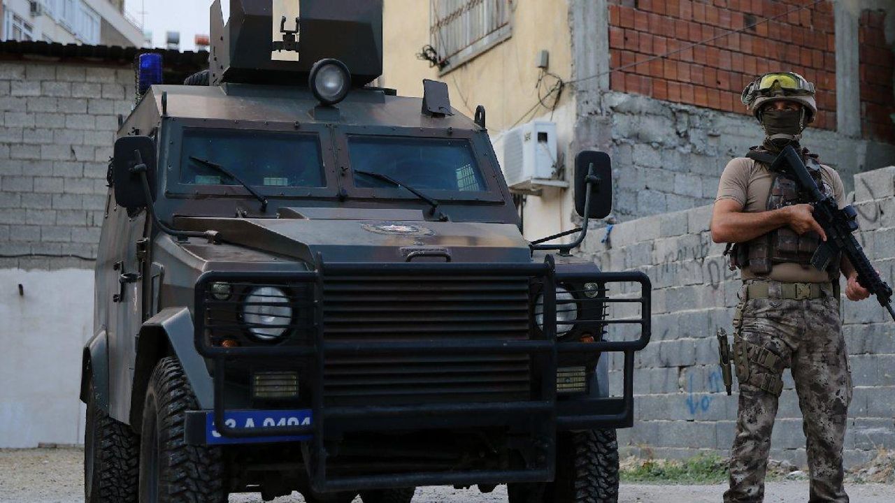 Mersin'de PKK operasyonu kapsamında 8 kişi gözaltına alındı