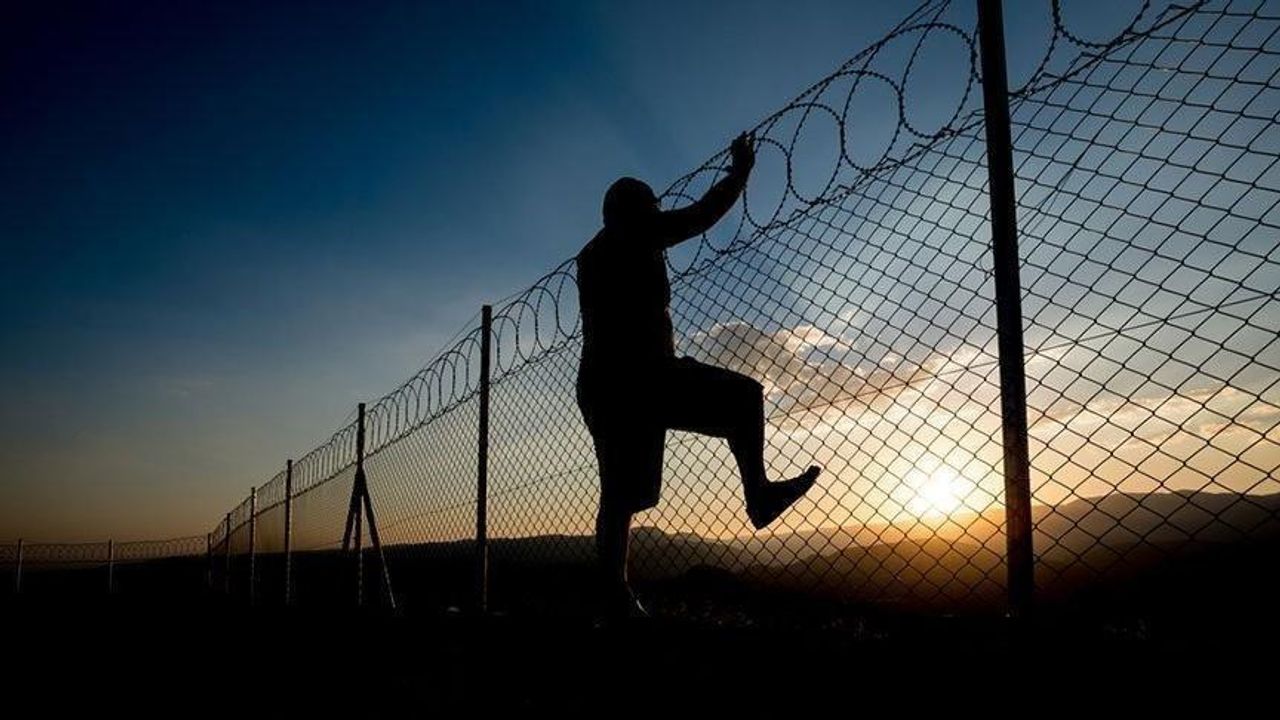 MSB: Sınırdan geçmeye çalışan 192 yasa dışı göçmen yakalandı