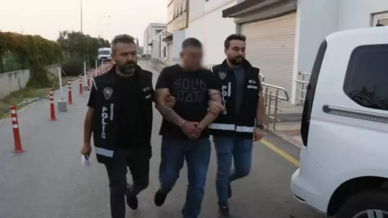 Adana'da 28 milyon liralık vurgun yapan çete düzenlenen operasyonla yakalandı