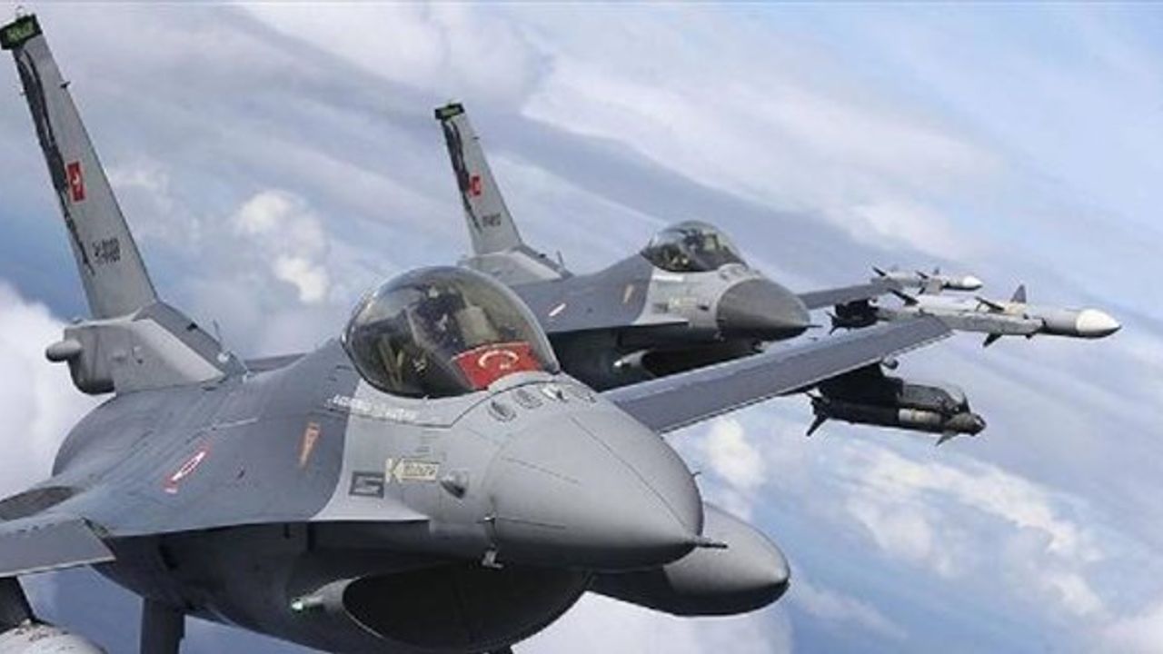 Yunanistan'ın S-300 füze sisteminden Türk jetlerine 'taciz'