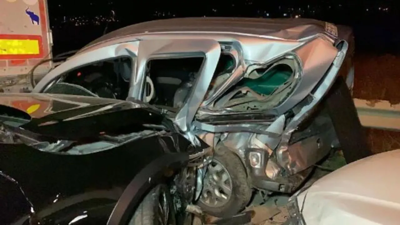 Samsun'da korkunç kaza! 23 araç zincirleme çarpıştı,21 kişi yaralandı