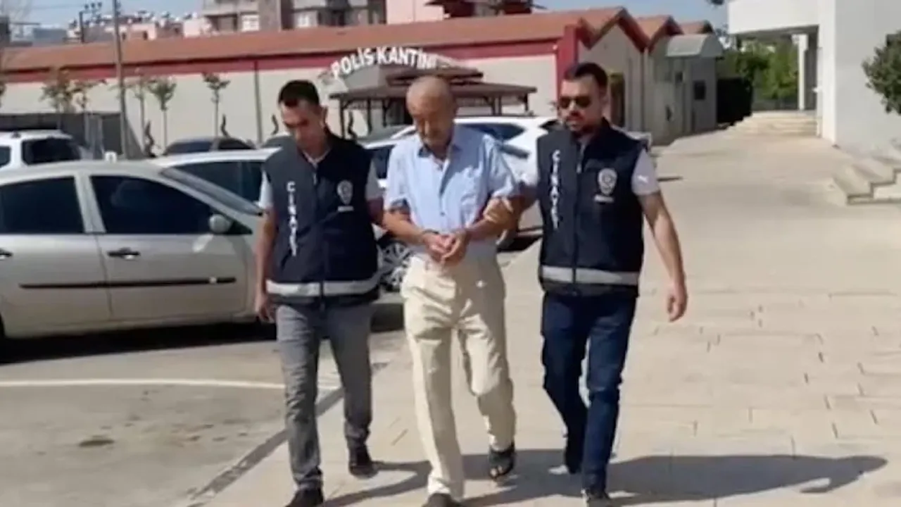 Adana'da tartıştığı oğlunu öldüren baba tutuklandı